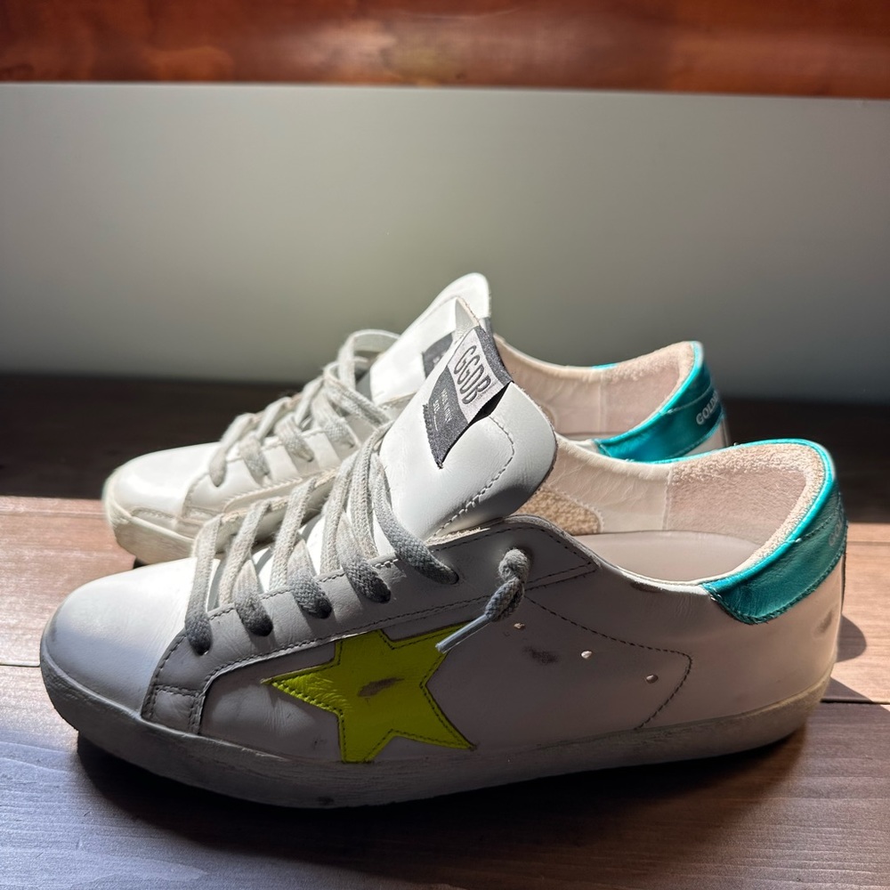 Golden Goose Super Star (low top sneakers )Yellow Star